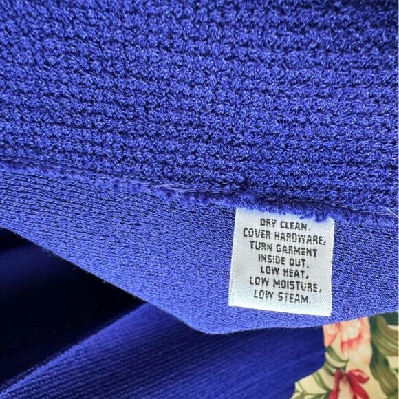 St.John 2-piece Suite Sapphire Blue Wool Blend Knit Duster,Silk Ruffle and Pants - Picture 15 of 16